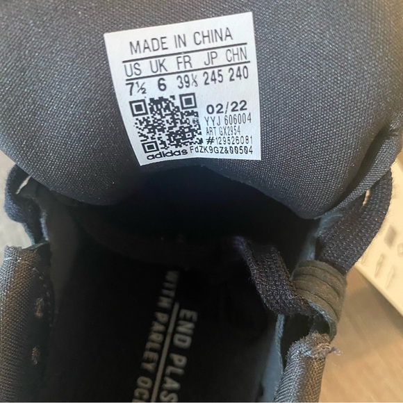 New Adidas Men's Adistar Running Shoes Black White GX2995 Size 7.5 - Picture 8 of 8